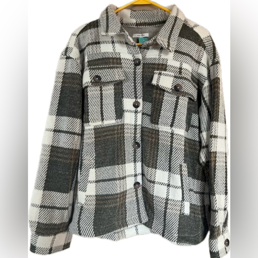 Maurices plaid Jacket-comfortable-pockets. New with tags. Women’s size Large